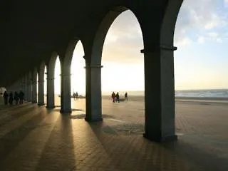 C-호텔스 벌링턴 3*